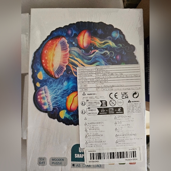 Jellyfish Wooden Puzzle, NWT - Picture 2 of 5